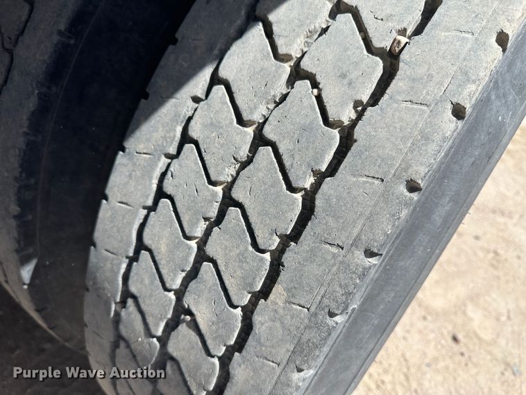 image for item KX9194 2009 Freightliner M106  flatbed truck