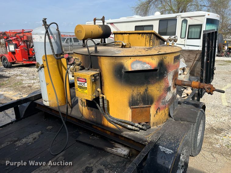 image for item LA9885 2011 SealMaster Crack Pro 100 Skid  crack sealer with 2011 Heartland trailer