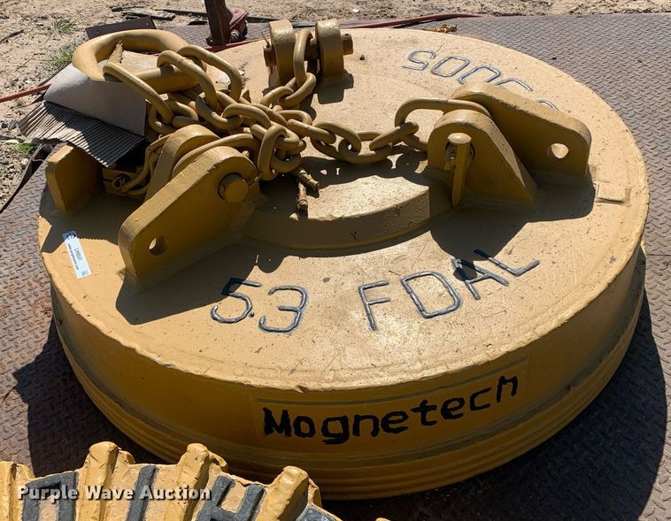 image for item LH9541 Magnetech B9005  excavator magnet