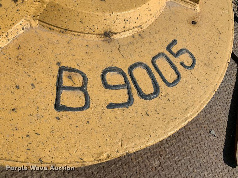 image for item LH9541 Magnetech B9005  excavator magnet