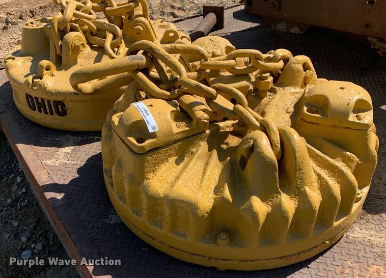 image for item LH9544 Excavator magnet