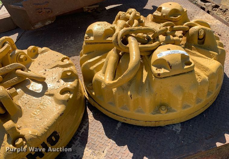 image for item LH9544 Excavator magnet