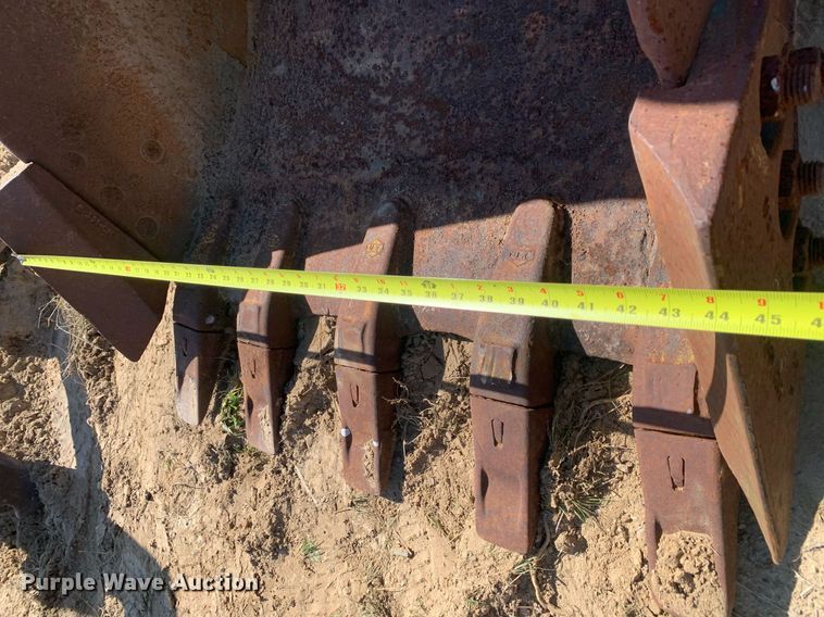 image for item LH9547 Hensley  excavator bucket