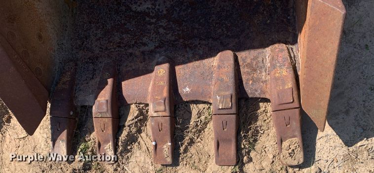 image for item LH9547 Hensley  excavator bucket