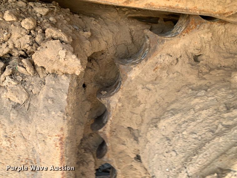 image for item LH9549 2001 John Deere 200LC  excavator