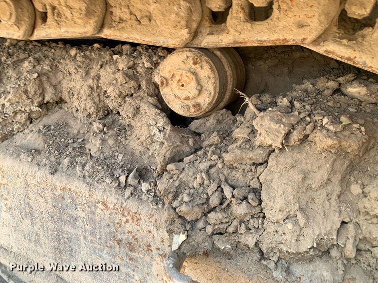 image for item LH9549 2001 John Deere 200LC  excavator