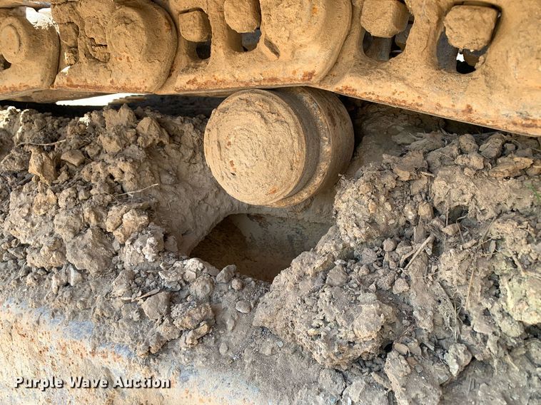 image for item LH9549 2001 John Deere 200LC  excavator