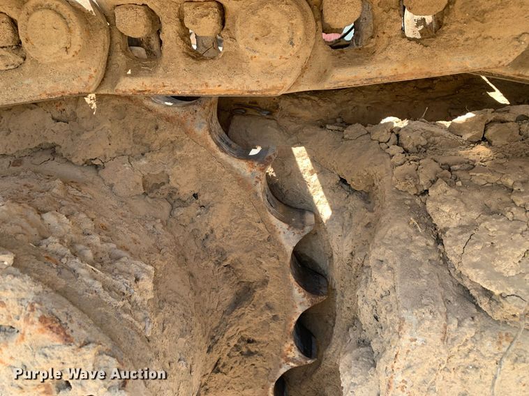 image for item LH9549 2001 John Deere 200LC  excavator