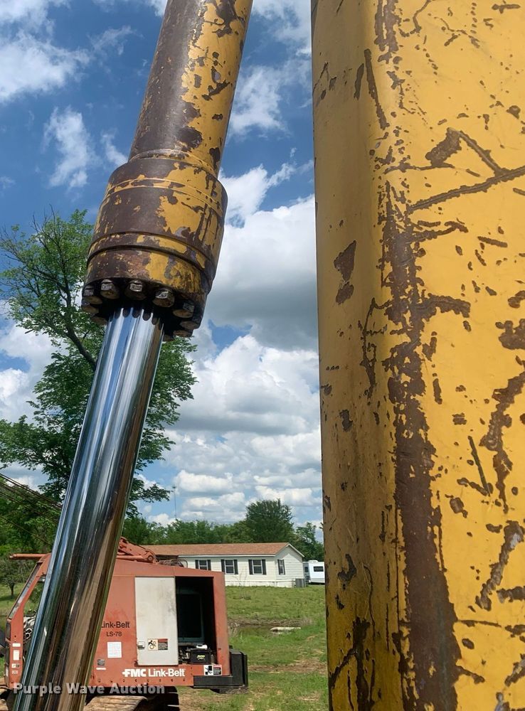 image for item LH9552 2001 Komatsu PC128US-2  excavator