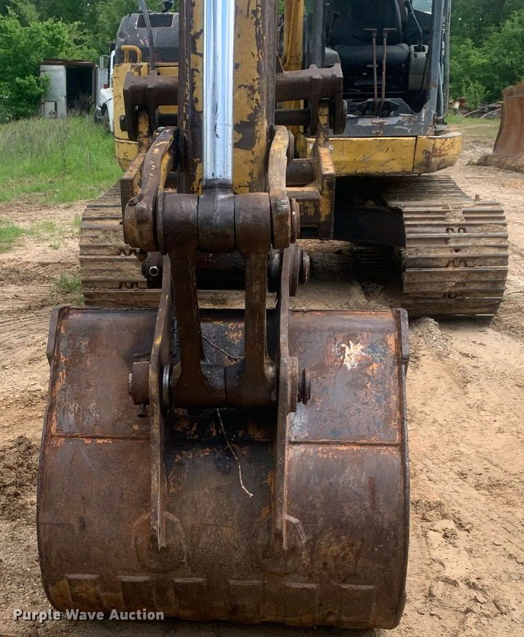 image for item LH9552 2001 Komatsu PC128US-2  excavator