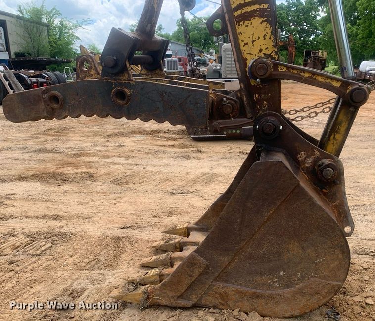 image for item LH9552 2001 Komatsu PC128US-2  excavator