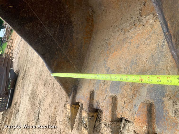 image for item LH9552 2001 Komatsu PC128US-2  excavator