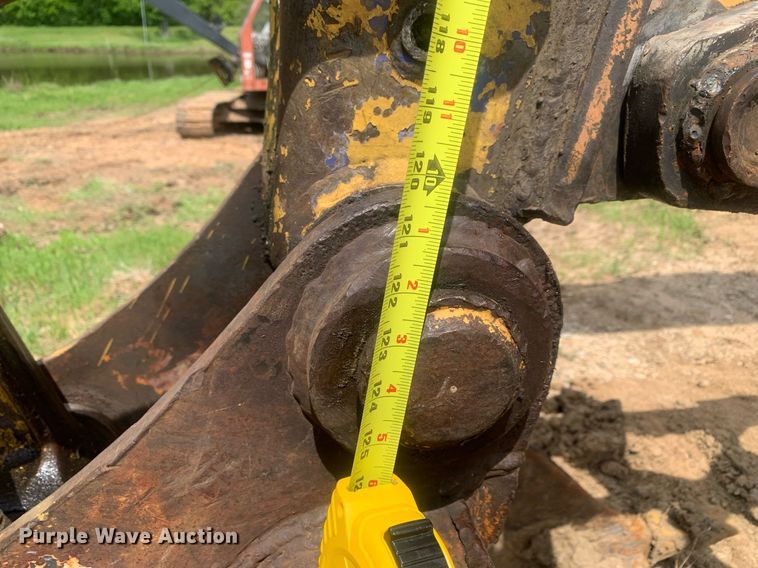 image for item LH9552 2001 Komatsu PC128US-2  excavator