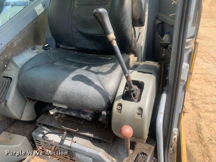 image for item LH9552 2001 Komatsu PC128US-2  excavator