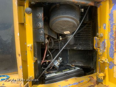 image for item LH9552 2001 Komatsu PC128US-2  excavator