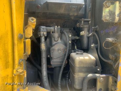 image for item LH9552 2001 Komatsu PC128US-2  excavator