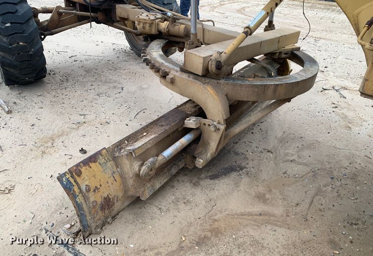 image for item LI9244 1984 Fiat-Allis 65-B  rigid frame motor grader