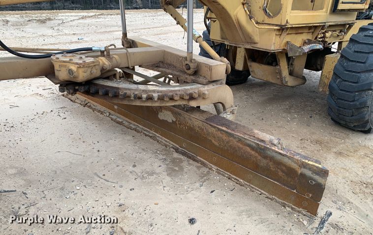 image for item LI9244 1984 Fiat-Allis 65-B  rigid frame motor grader