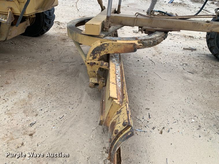 image for item LI9244 1984 Fiat-Allis 65-B  rigid frame motor grader