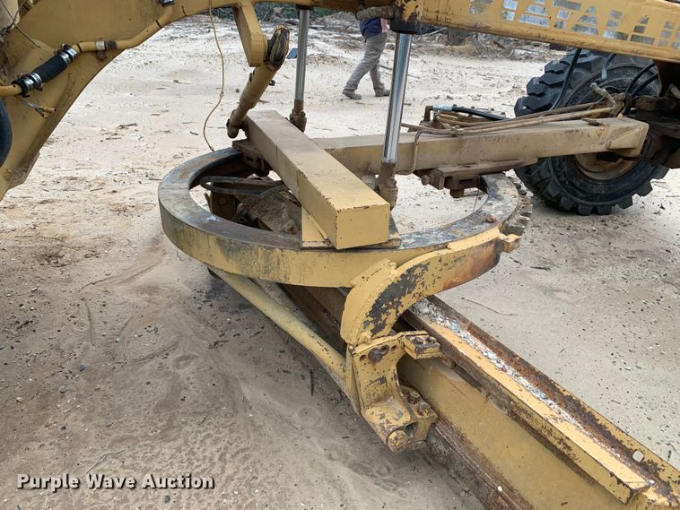 image for item LI9244 1984 Fiat-Allis 65-B  rigid frame motor grader