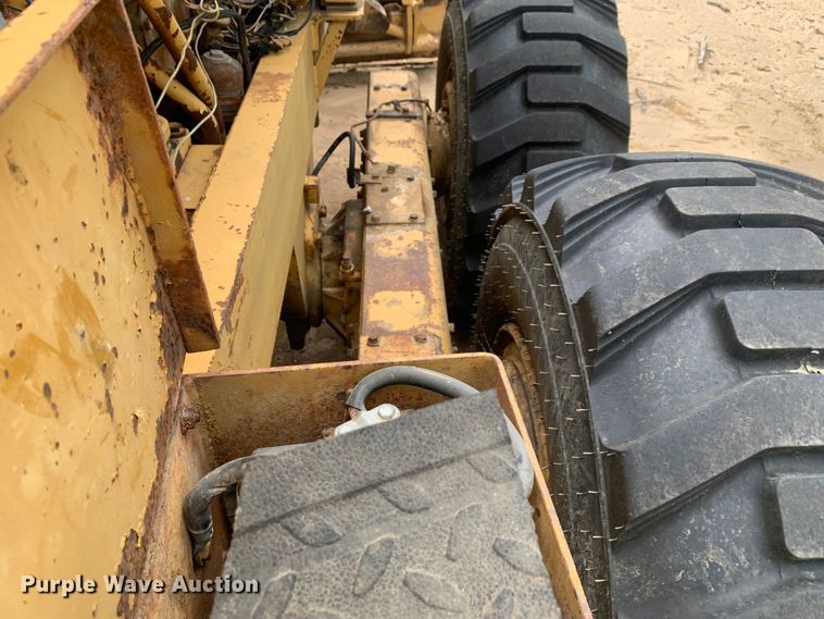 image for item LI9244 1984 Fiat-Allis 65-B  rigid frame motor grader