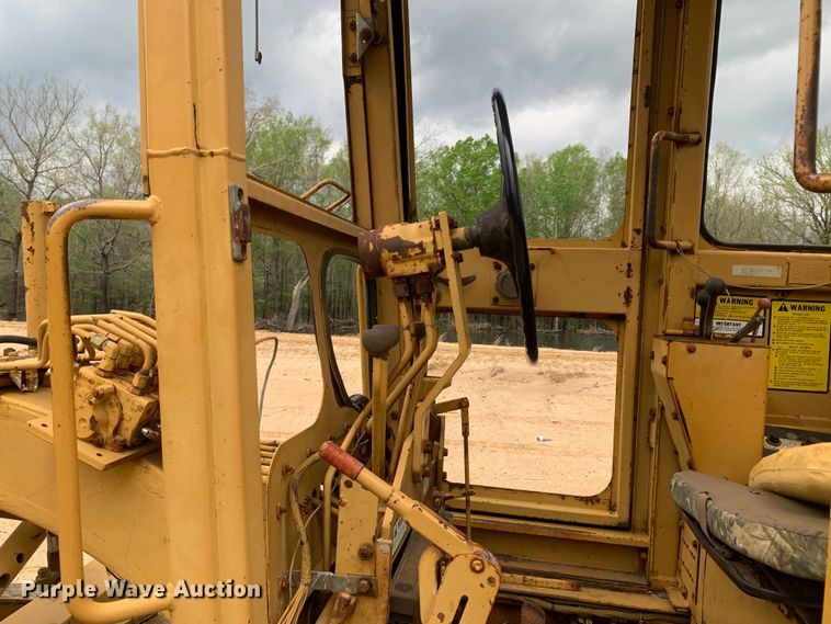 image for item LI9244 1984 Fiat-Allis 65-B  rigid frame motor grader