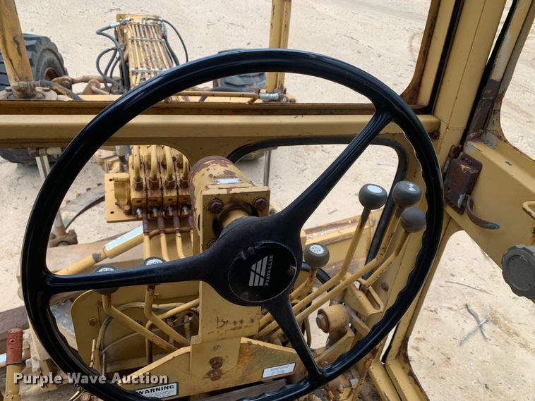 image for item LI9244 1984 Fiat-Allis 65-B  rigid frame motor grader