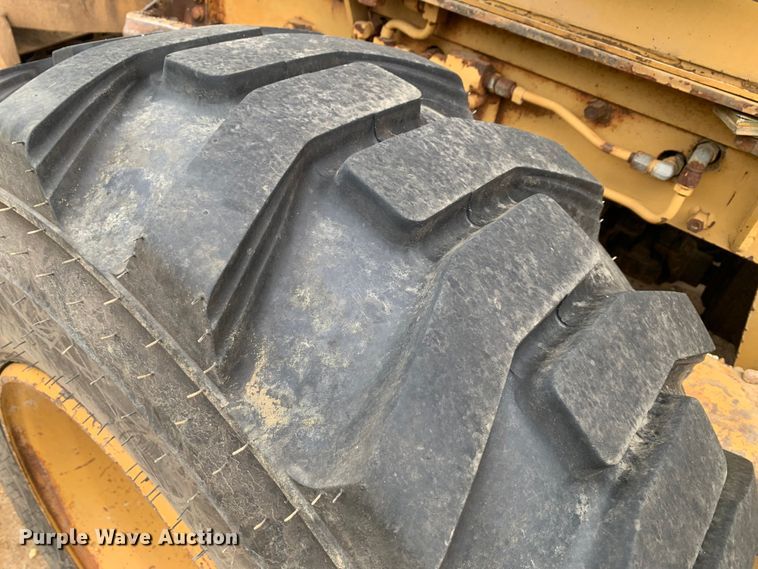 image for item LI9244 1984 Fiat-Allis 65-B  rigid frame motor grader