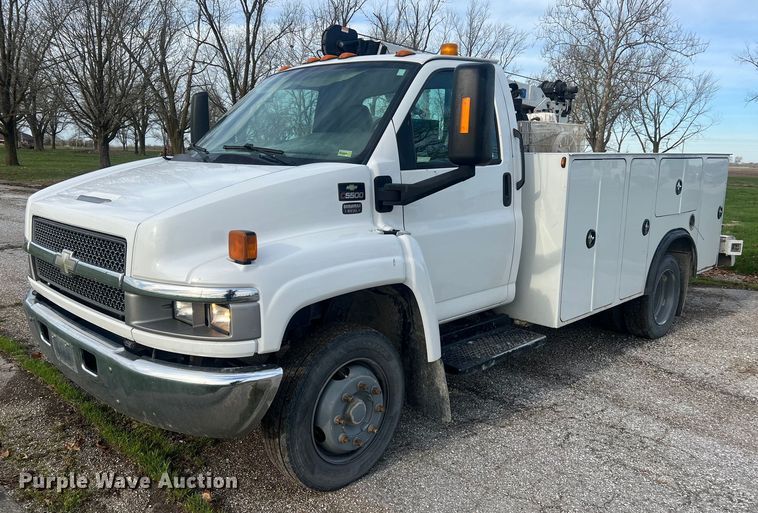 image for item LI9572 2007 Chevrolet C5500  utility / service truck