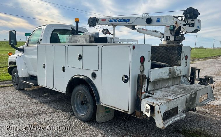 image for item LI9572 2007 Chevrolet C5500  utility / service truck