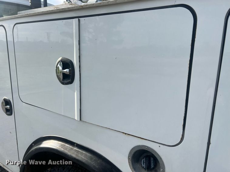 image for item LI9572 2007 Chevrolet C5500  utility / service truck