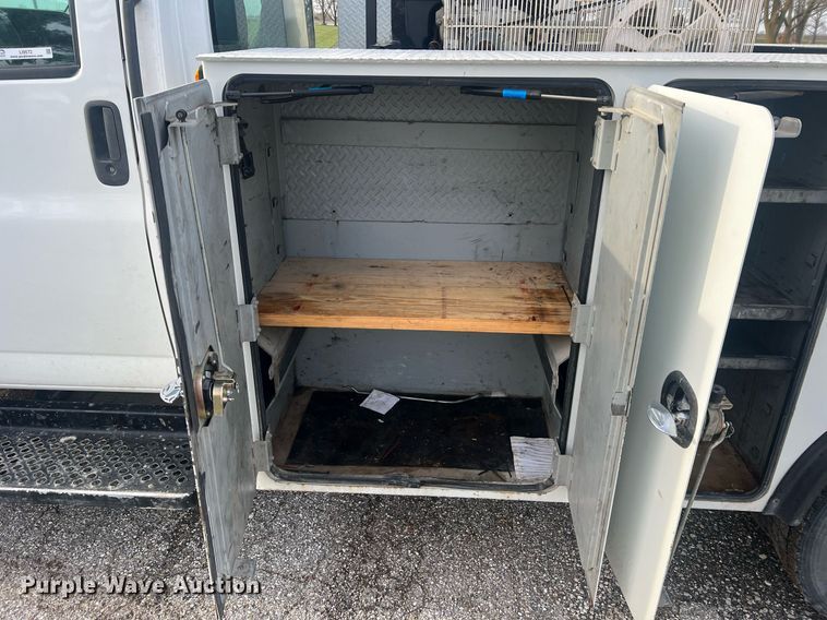 image for item LI9572 2007 Chevrolet C5500  utility / service truck