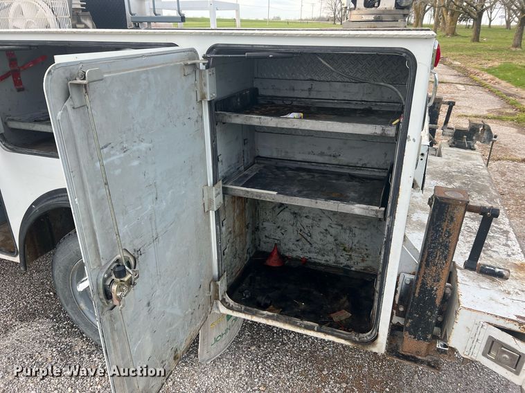 image for item LI9572 2007 Chevrolet C5500  utility / service truck