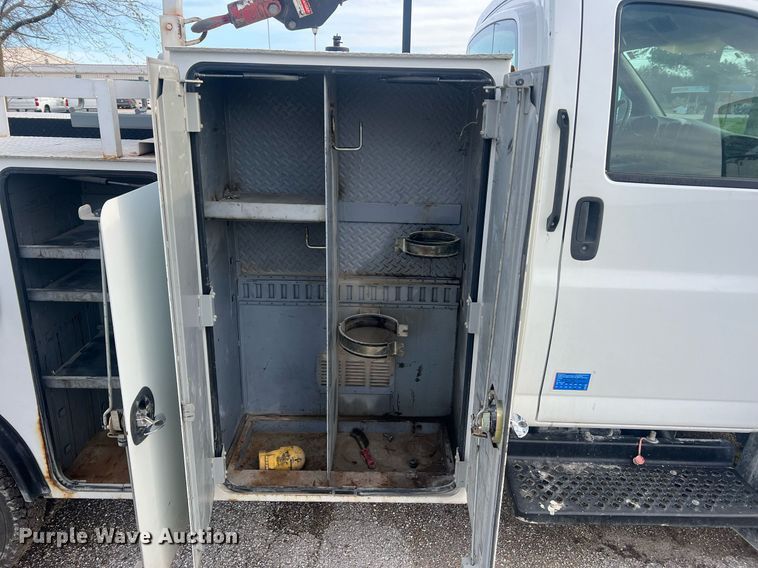 image for item LI9572 2007 Chevrolet C5500  utility / service truck