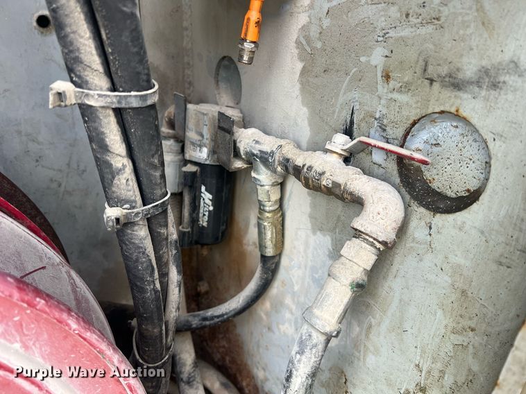 image for item LI9572 2007 Chevrolet C5500  utility / service truck