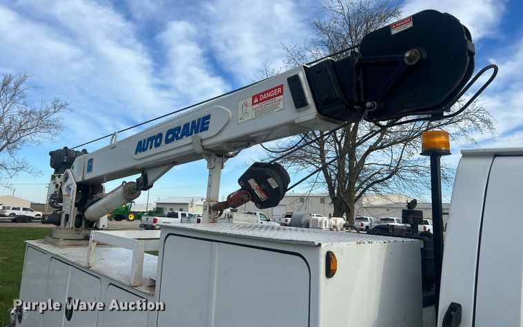 image for item LI9572 2007 Chevrolet C5500  utility / service truck