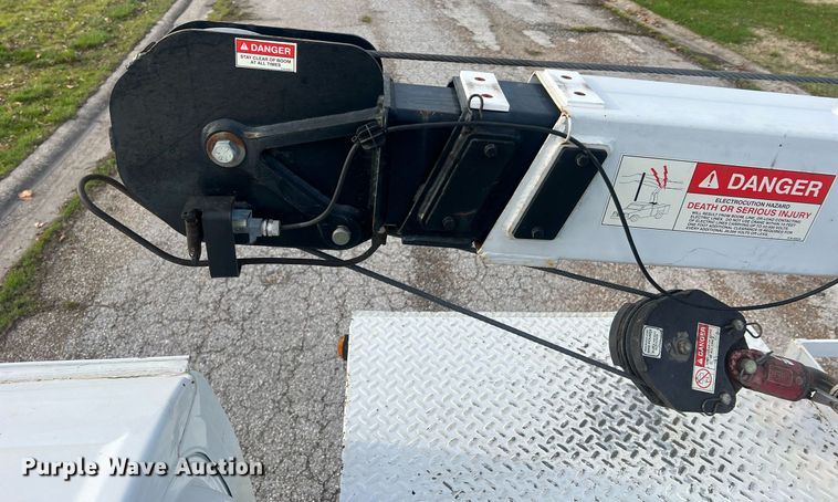 image for item LI9572 2007 Chevrolet C5500  utility / service truck