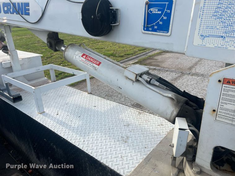 image for item LI9572 2007 Chevrolet C5500  utility / service truck