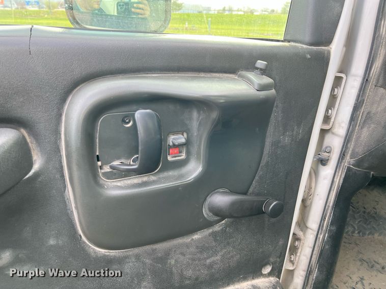 image for item LI9572 2007 Chevrolet C5500  utility / service truck