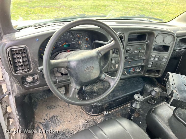 image for item LI9572 2007 Chevrolet C5500  utility / service truck