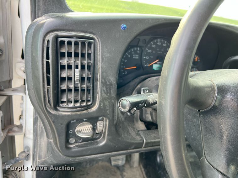 image for item LI9572 2007 Chevrolet C5500  utility / service truck