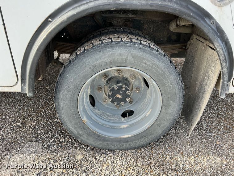 image for item LI9572 2007 Chevrolet C5500  utility / service truck