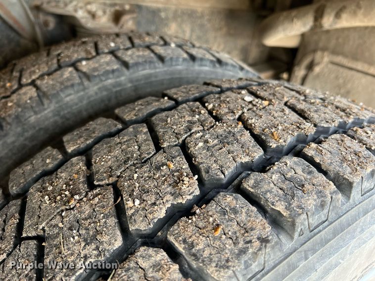 image for item LI9572 2007 Chevrolet C5500  utility / service truck