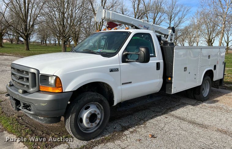 image for item LI9576 2001 Ford F550 Super Duty XL  utility / service truck