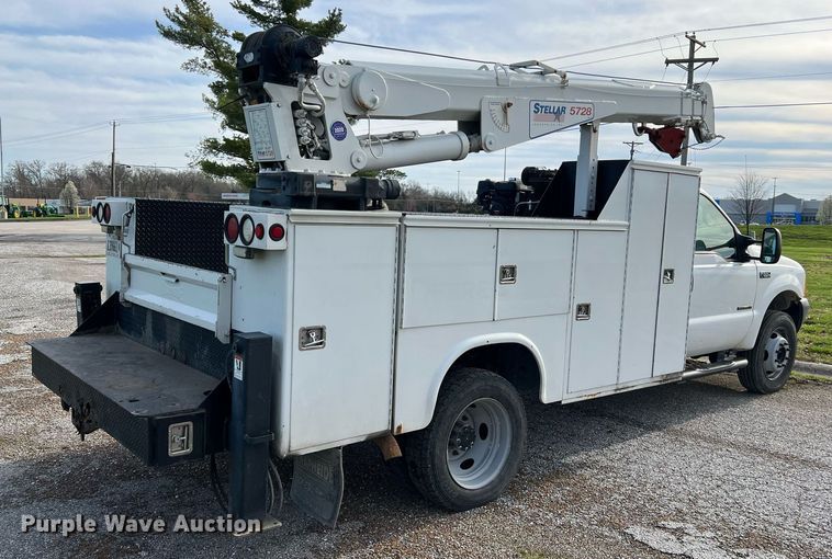 image for item LI9576 2001 Ford F550 Super Duty XL  utility / service truck