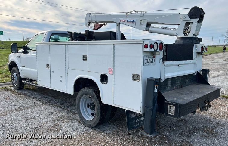 image for item LI9576 2001 Ford F550 Super Duty XL  utility / service truck