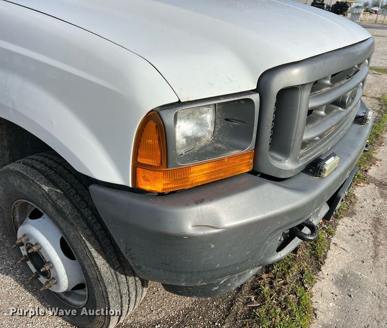 image for item LI9576 2001 Ford F550 Super Duty XL  utility / service truck