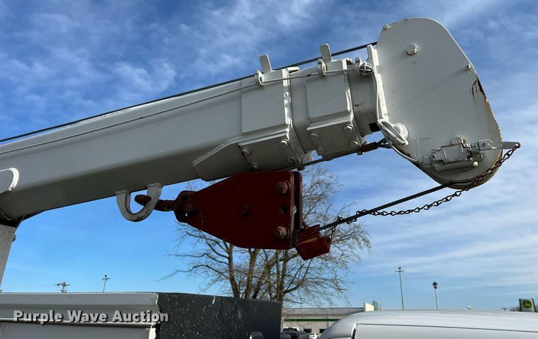 image for item LI9576 2001 Ford F550 Super Duty XL  utility / service truck