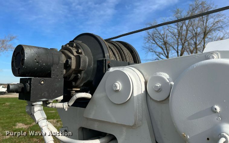 image for item LI9576 2001 Ford F550 Super Duty XL  utility / service truck