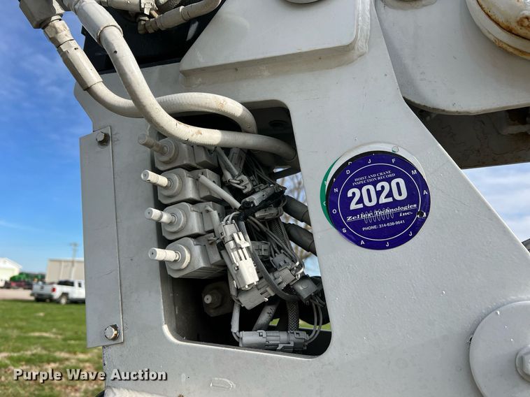 image for item LI9576 2001 Ford F550 Super Duty XL  utility / service truck